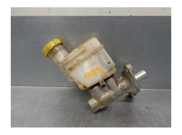 Recambio de bomba freno para ford ka (ru8) 1.2 referencia OEM IAM 1560813