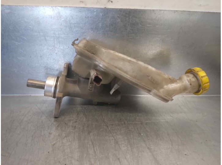 Recambio de bomba freno para citroën c3 pluriel (hb_) 1.6 referencia OEM IAM  320670938 TRW 2