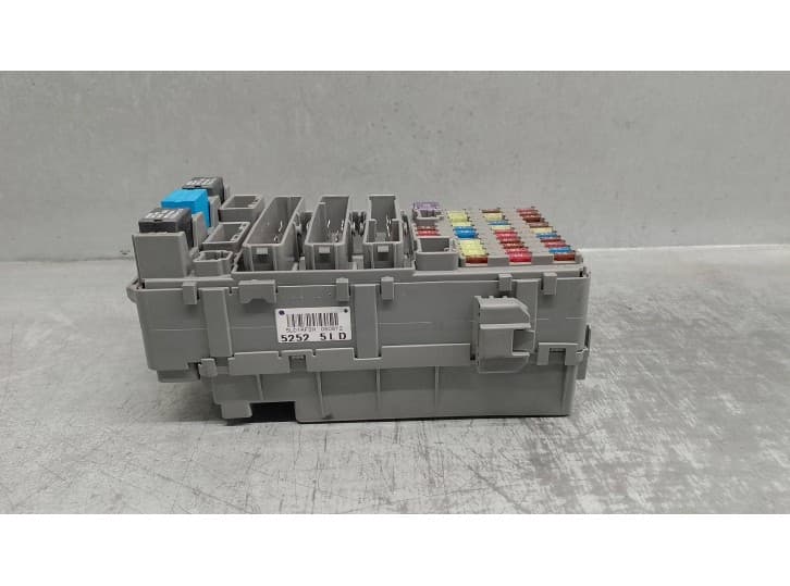 Recambio de caja reles / fusibles para honda civic coupe (2dr) referencia OEM IAM 52525LD 3