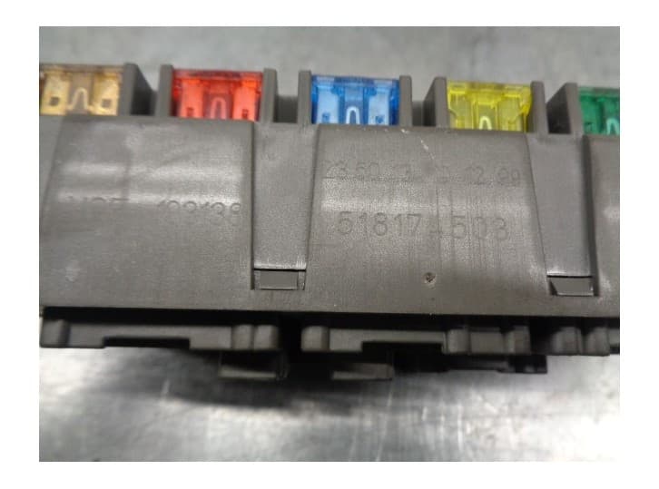 Recambio de caja reles / fusibles para rover 75 (rj) 2.0 v6 referencia OEM IAM YQE103138 3