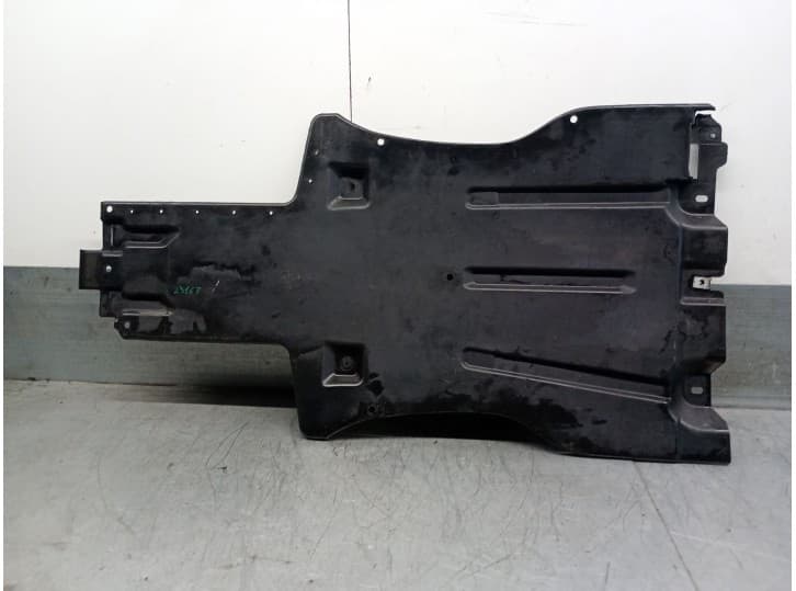 Recambio de cubrecarter para audi q7 (4lb) 3.0 tdi quattro referencia OEM IAM 7L8825231