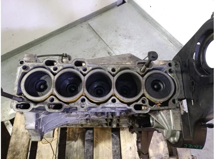 Recambio de bloque para volvo s60 i (384) d5 referencia OEM IAM D5244T5 8252333 317729 5