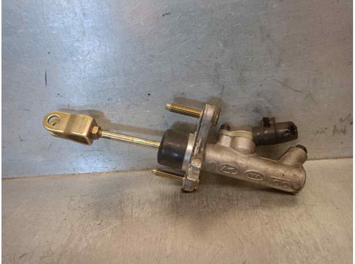 Recambio de bomba embrague para kia rio ii (jb) 1.4 16v referencia OEM IAM 416101G000 2