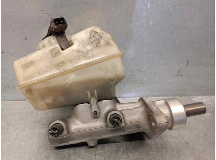 Recambio de bomba freno para volvo s70 (874) 2.4 referencia OEM IAM 03350884431