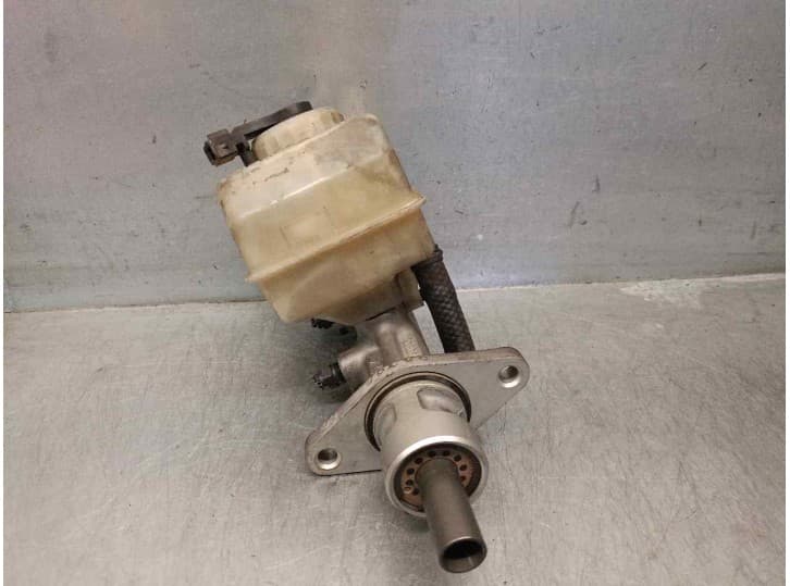 Recambio de bomba freno para volvo s70 (874) 2.4 referencia OEM IAM 03350884431 2