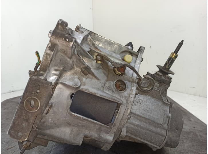 Recambio de caja cambios para peugeot 406 (8b) 1.9 d referencia OEM IAM 20TB03  9050468A 2