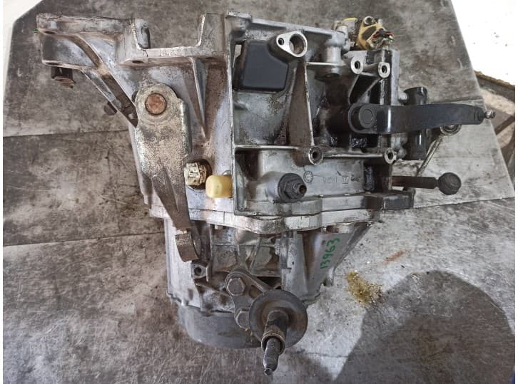 Recambio de caja cambios para peugeot 406 (8b) 1.9 d referencia OEM IAM 20TB03  9050468A 5