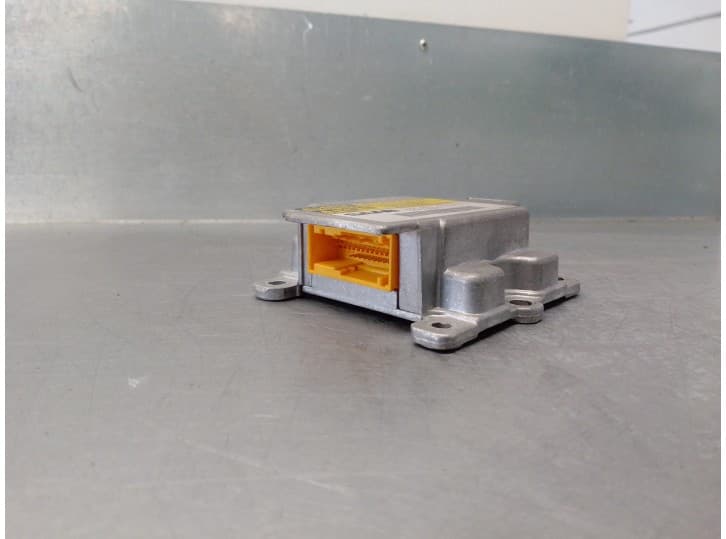 Recambio de centralita airbag para saab 9-5 (ys3e) 2.0 t referencia OEM IAM 05018825 2
