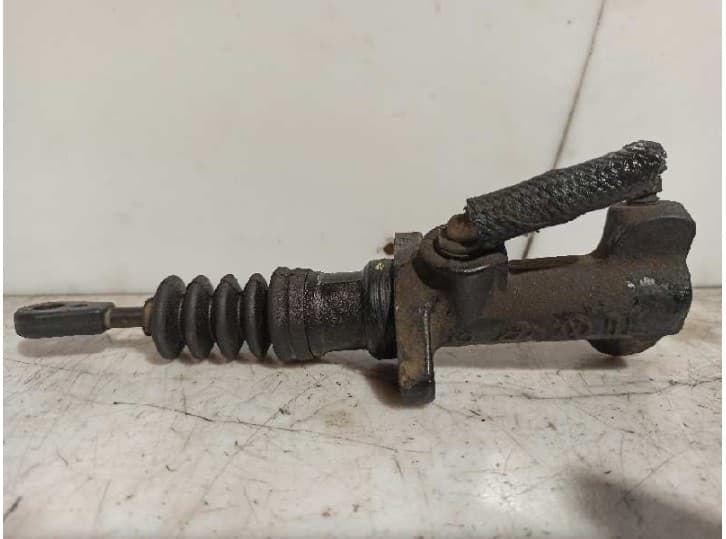 Recambio de bomba embrague para volkswagen passat berlina (312) 1.8 referencia OEM IAM