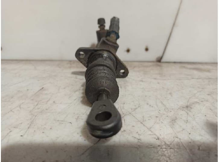 Recambio de bomba embrague para volkswagen passat berlina (312) 1.8 referencia OEM IAM 2