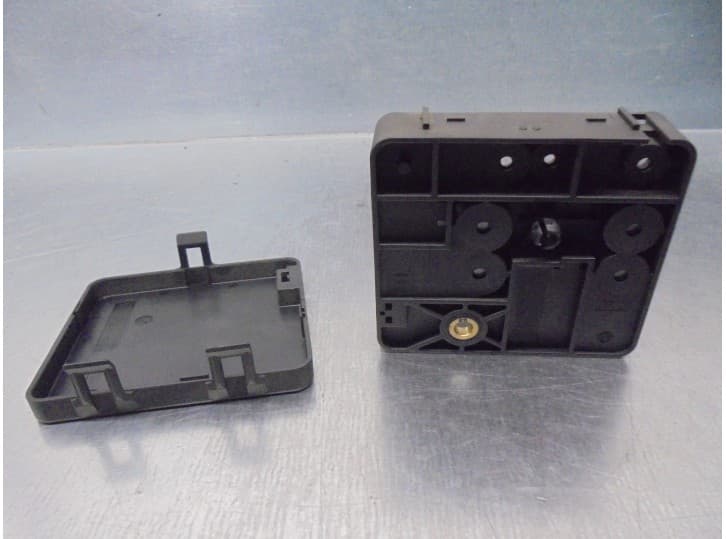 Recambio de caja reles / fusibles para bmw 3 (e46) 320 d referencia OEM IAM 61138374986 2
