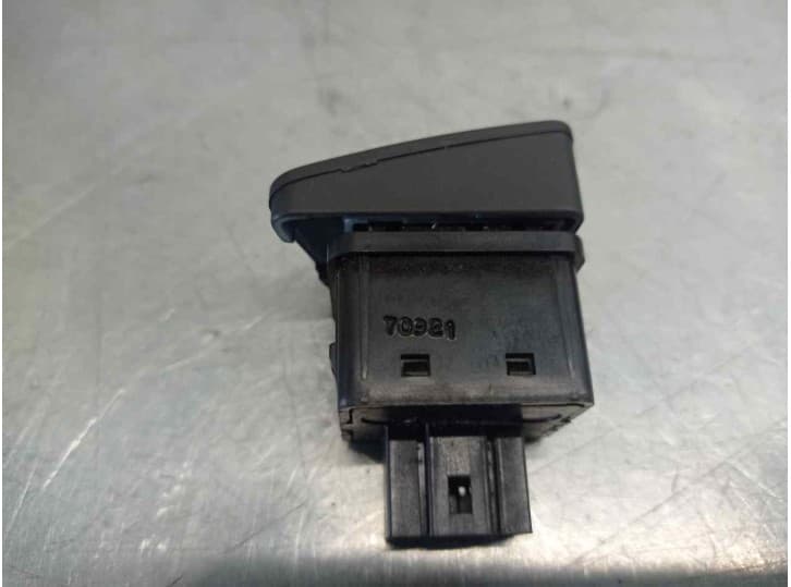 Recambio de mando para hyundai i30 (fd) 1.6 crdi referencia OEM IAM 70830 3