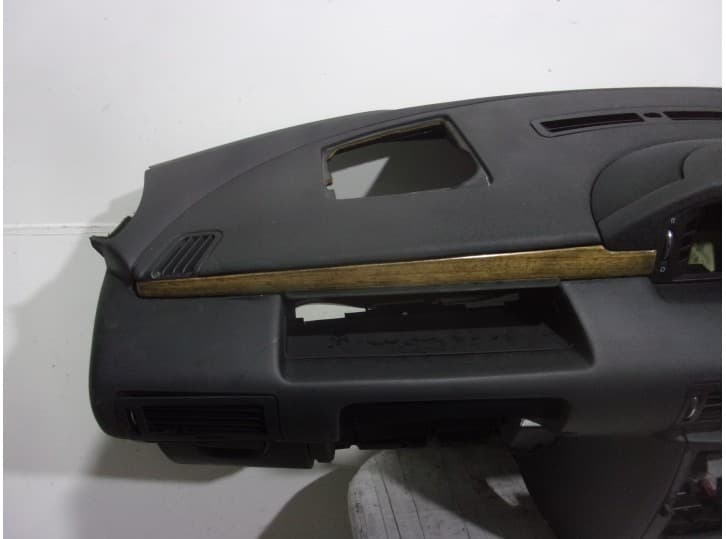 Recambio de salpicadero para citroën c6 (td_) 2.7 hdi referencia OEM IAM 8211QT NEGRO 2