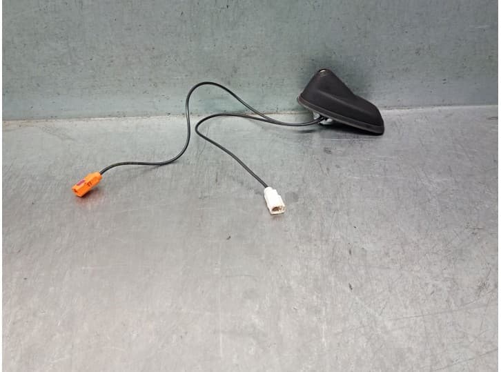 Recambio de antena para opel corsa f (p2jo) 1.2 (68) referencia OEM IAM 920204072