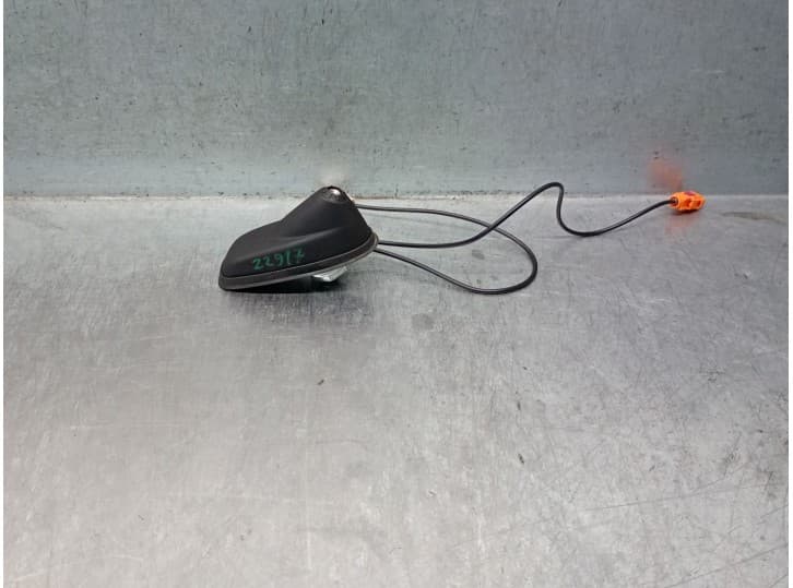 Recambio de antena para opel corsa f (p2jo) 1.2 (68) referencia OEM IAM 920204072 2