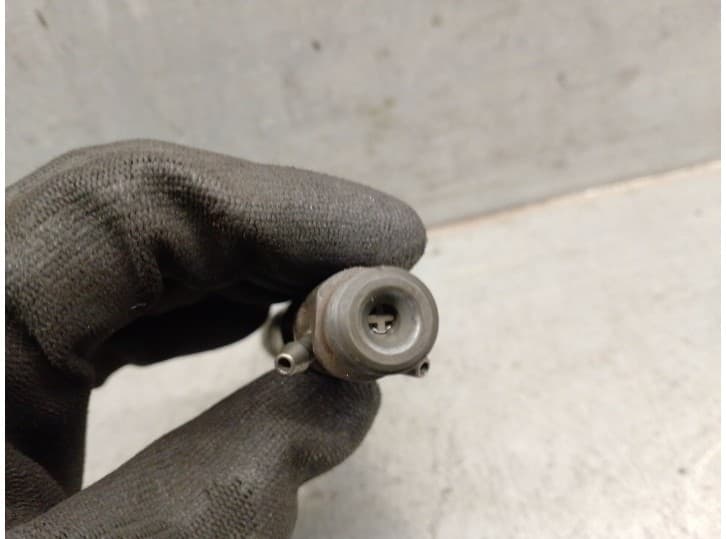 Recambio de inyector para ford fiesta iv (ja_, jb_) 1.8 di referencia OEM IAM XS40TE  DELPHI 2