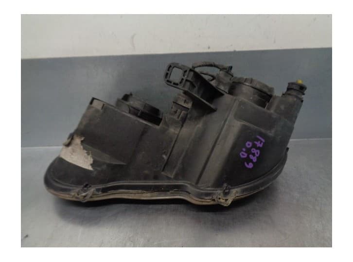 Recambio de faro derecho para mg zr 2.0 td referencia OEM IAM XBC000580 89006349 VALEO 3