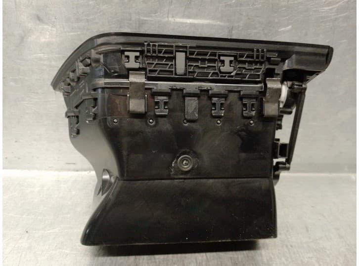Recambio de aireador para skoda superb iii (3v3) 2.0 tdi referencia OEM IAM 3V0819702D 3