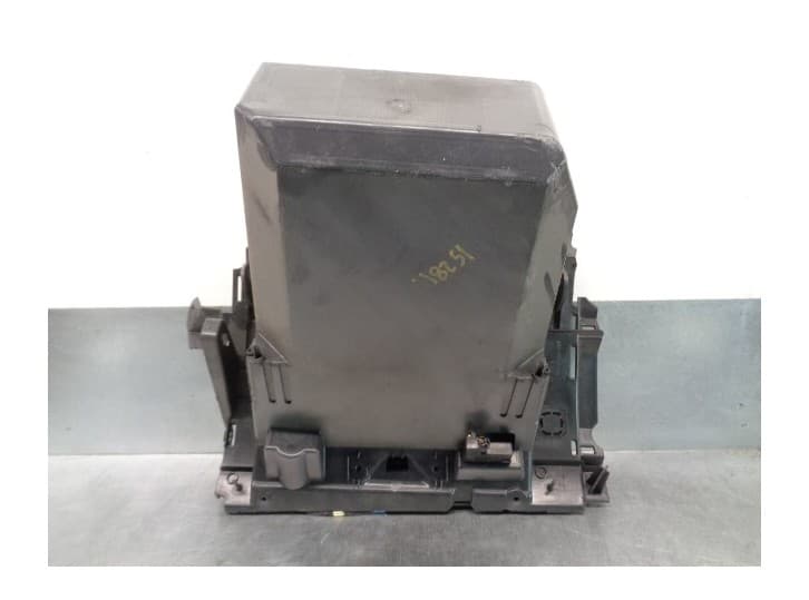 Recambio de guantera para ford kuga i 2.0 tdci referencia OEM IAM 3M51R06044ALW 3