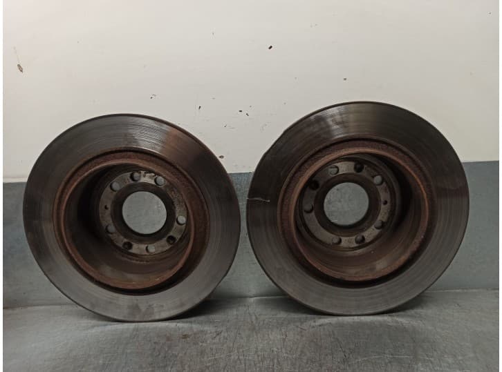Recambio de disco freno trasero para saab 9-5 (ys3e) 2.0 t referencia OEM IAM 4773849 2
