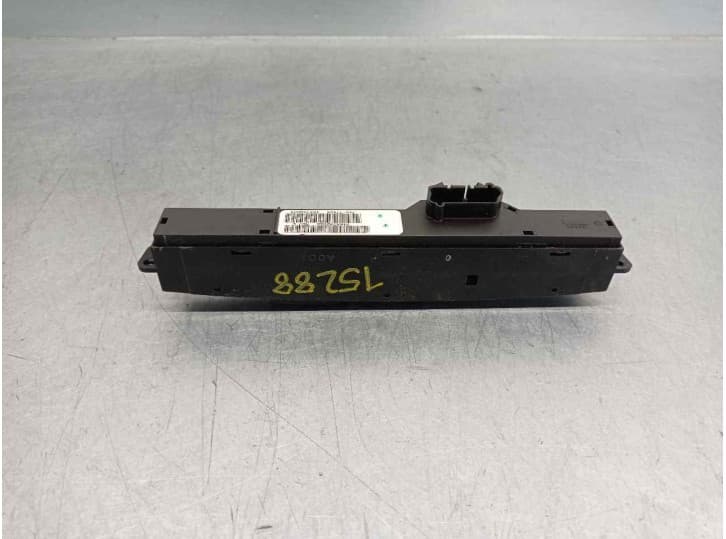 Recambio de warning para chrysler voyager (rg) crd 2.5 cat referencia OEM IAM 04685925AA 2