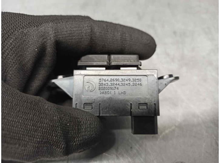 Recambio de mando para chevrolet cruze (j300) 1.7 d referencia OEM IAM 202007561 4