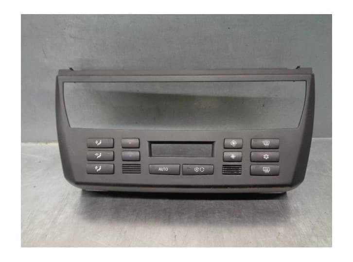 Recambio de mando climatizador para bmw x3 (e83) 2.0 sd referencia OEM IAM 64113443981