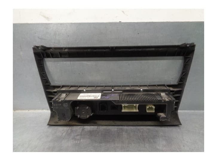 Recambio de mando climatizador para bmw x3 (e83) 2.0 sd referencia OEM IAM 64113443981 2