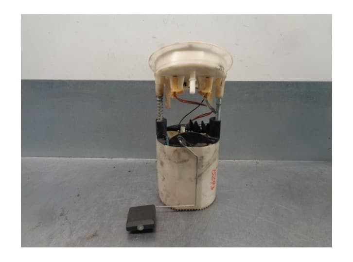 Recambio de aforador para bmw 1 (e81) 118 i referencia OEM IAM 26450701 2