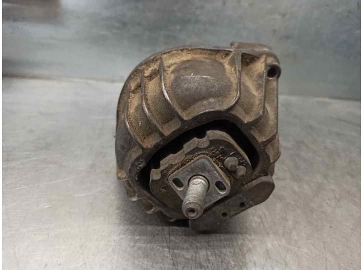 Recambio de soporte motor izquierdo para bmw 1 (e81) 118 i referencia OEM IAM 677374203 3