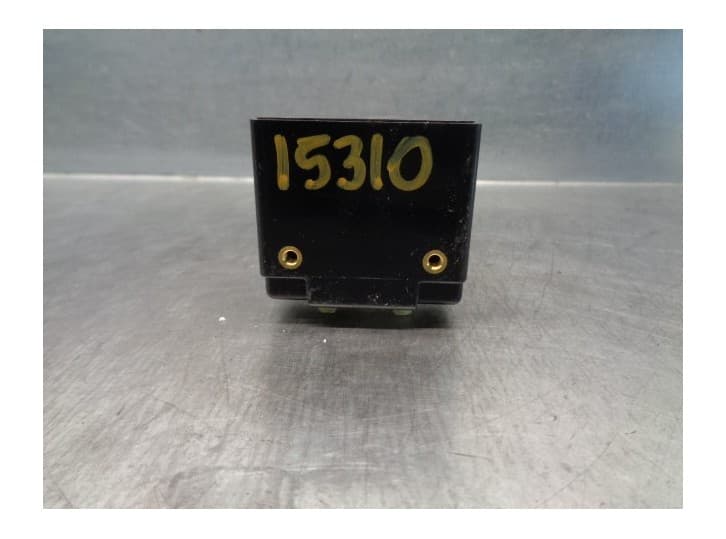 Recambio de rele para lexus rx (mcu15) 300 awd (mcu15) referencia OEM IAM 861620W010 2
