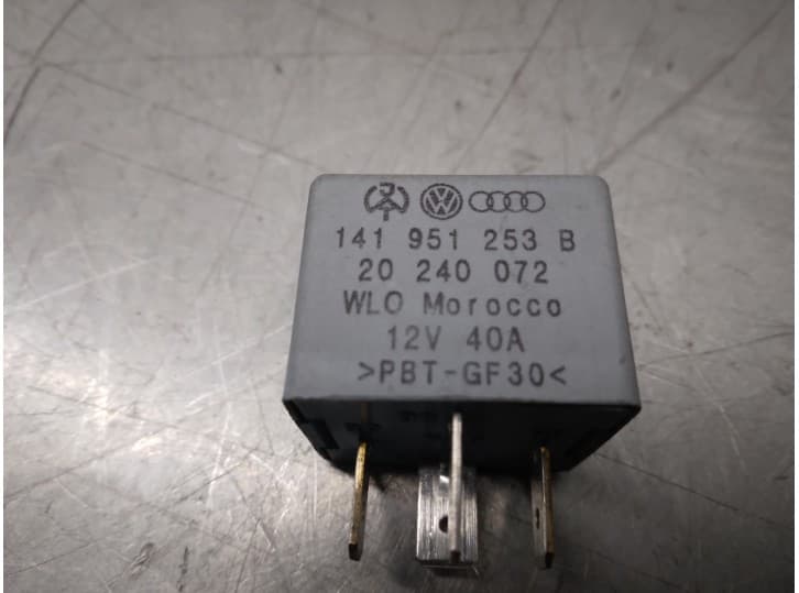 Recambio de rele para audi a3 (8l1) 1.9 tdi referencia OEM IAM 141951253B