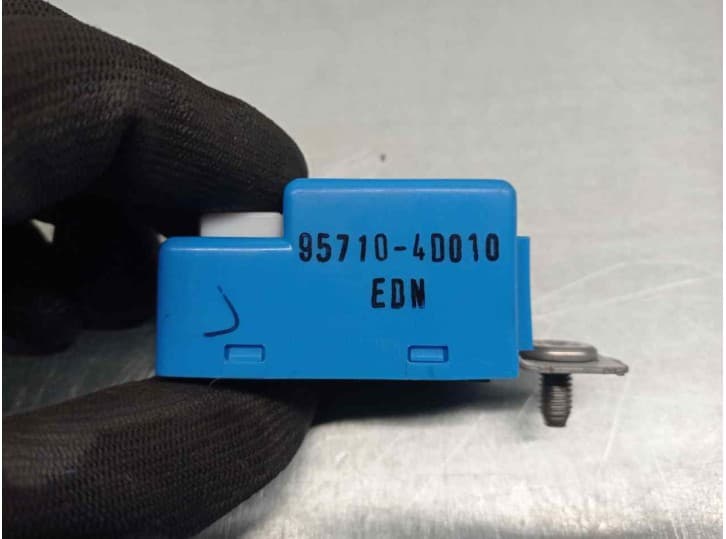 Recambio de rele para hyundai ix55 3.0 v6 crdi 4wd referencia OEM IAM 957104D010 3