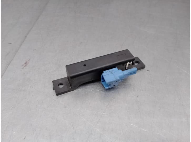 Recambio de sensor impacto para nissan juke (f15) 1.6 dig-t referencia OEM IAM H130109