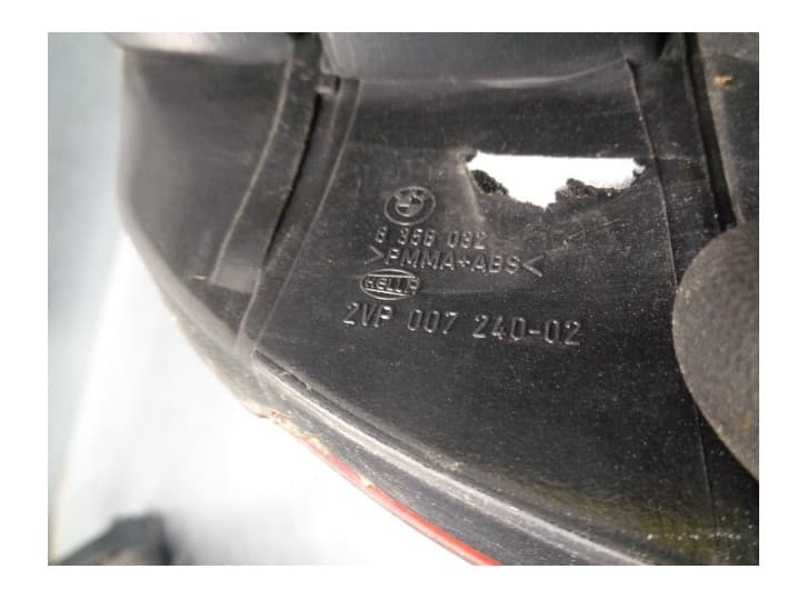 Recambio de piloto trasero derecho para bmw 5 (e39) 530 d referencia OEM IAM 8358032 4