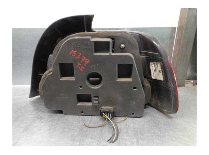 Recambio de piloto trasero izquierdo para bmw 5 (e39) 530 d referencia OEM IAM 8358031 2