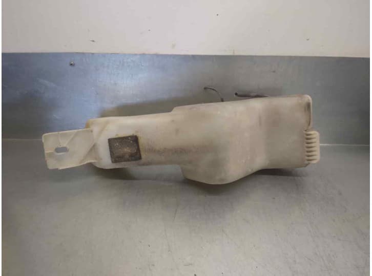 Recambio de deposito limpia para bmw 5 (e34) 525 tds referencia OEM IAM 61668351646 2