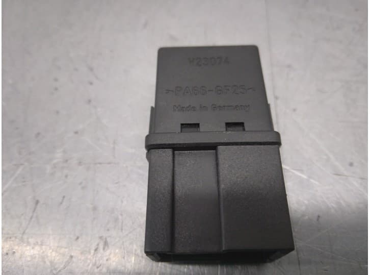 Recambio de rele para volvo s40 i (644) 1.9 td referencia OEM IAM MB953382 2