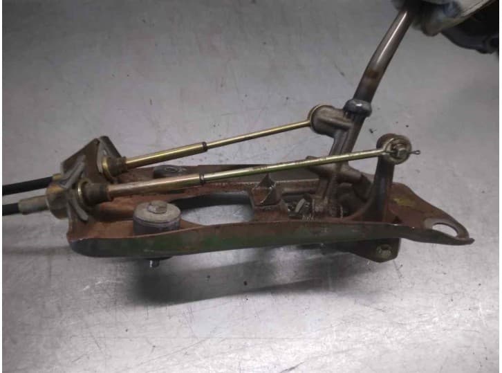 Recambio de palanca cambio para rover 600 i (rh) 618 i/si referencia OEM IAM UKE100450PNC 4