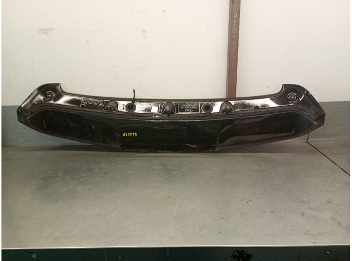 Recambio de aleron trasero para kia niro referencia OEM IAM 87210G5000 87210G5000 2