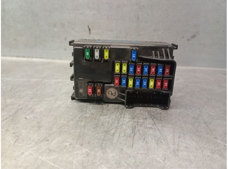 Recambio de caja reles / fusibles para kia niro referencia OEM IAM 91959G5010 91959G5010
