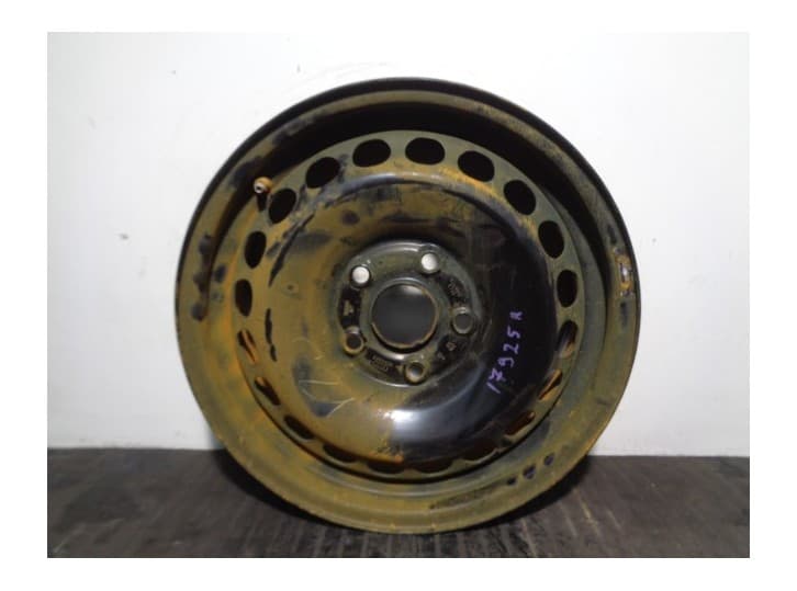 Recambio de llanta para audi a6 c4 (4a2) 2.3 referencia OEM IAM 8D0601027 R156JX15H2ET45