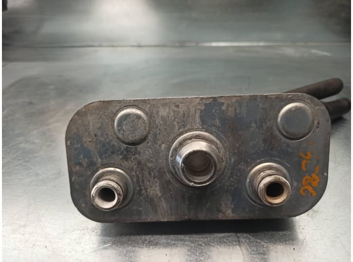 Recambio de enfriador aceite motor para bmw 3 (e46) 320 d referencia OEM IAM 7787698 2