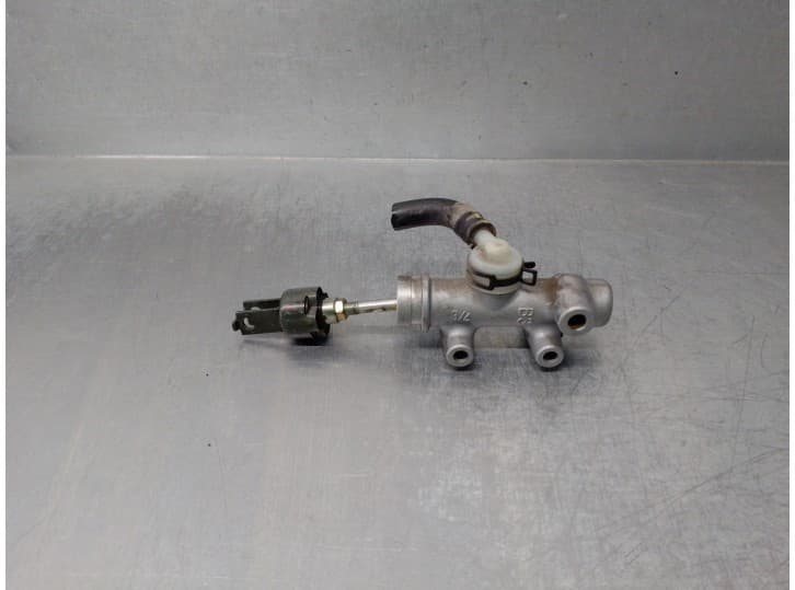 Recambio de bomba embrague para lexus is ii (_e2_) 220d (ale20) referencia OEM IAM 3142053020