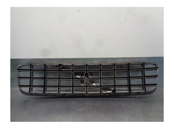 Recambio de rejilla delantera para volvo xc90 i (275) t6 awd referencia OEM IAM 8620641 2