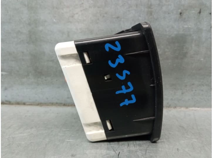 Recambio de reloj para ford fiesta iii (gfj) 1.1 referencia OEM IAM 94FB15000 6895257 4
