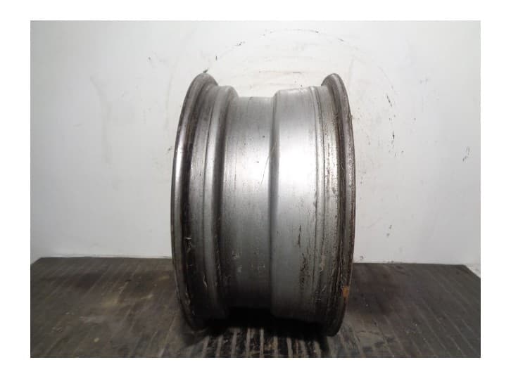 Recambio de llanta para ssangyong musso (fj) 2.9 td referencia OEM IAM 4173005200 R15X7JJ 3