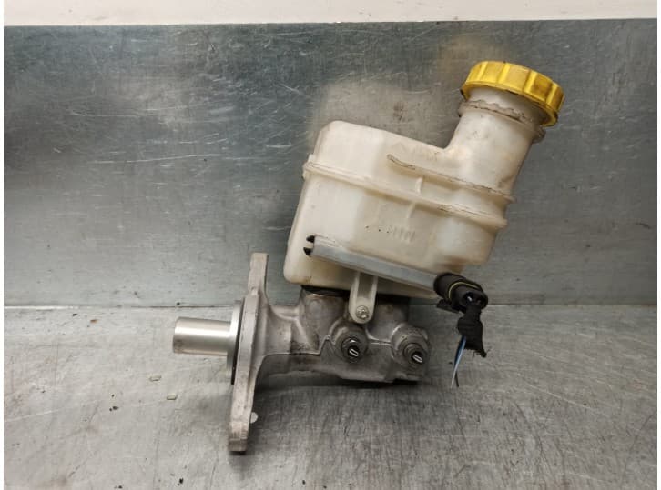 Recambio de bomba freno para fiat 500 (312_) 1.2 (312axa1a) referencia OEM IAM 32069666  TRW