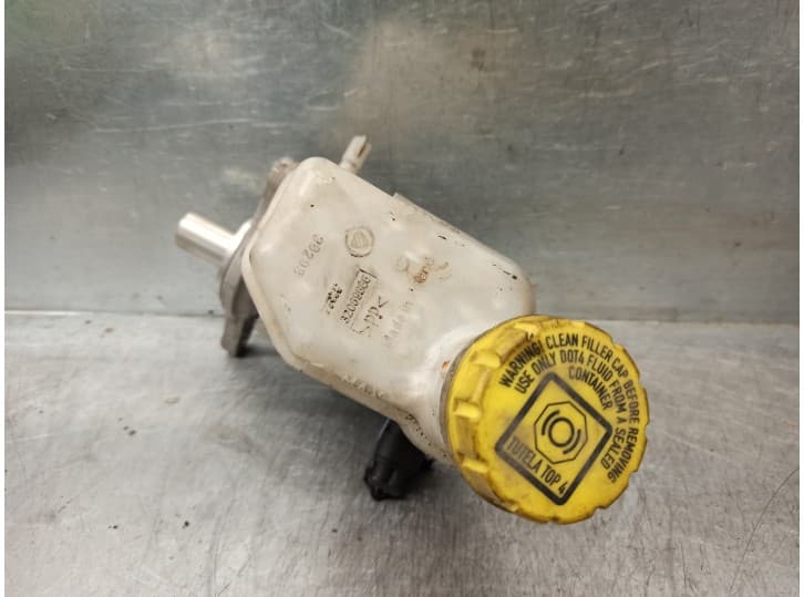 Recambio de bomba freno para fiat 500 (312_) 1.2 (312axa1a) referencia OEM IAM 32069666  TRW 2