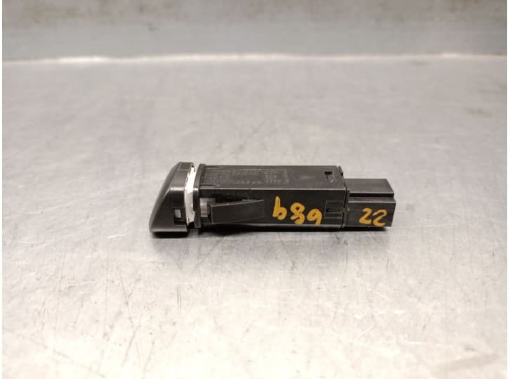 Recambio de warning para volvo v40 hatchback (525) d2 referencia OEM IAM 9123682 9123682 2